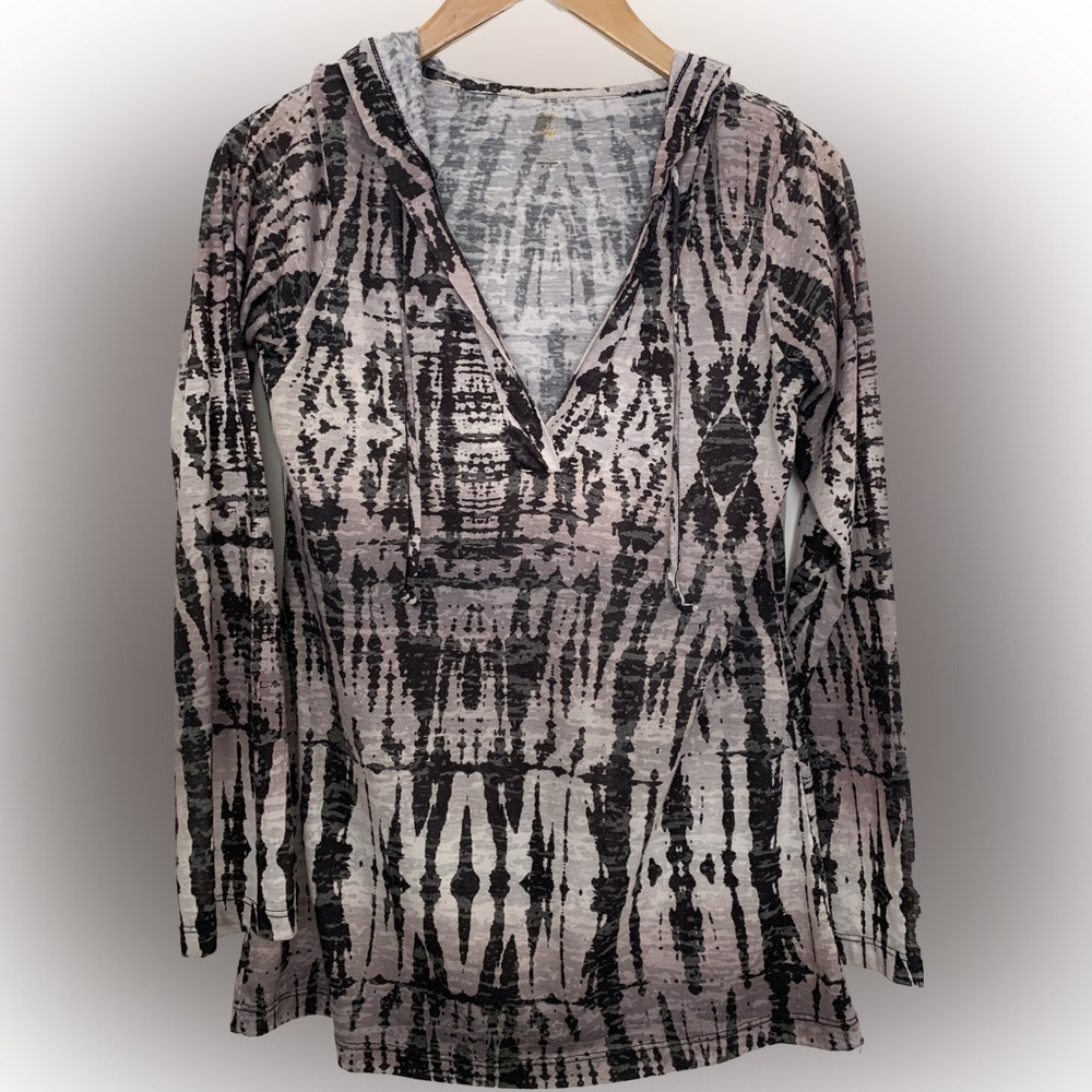 Balance Collection Women’s Long Sleeve Animal Print /Tie Dye Hooded Pullover